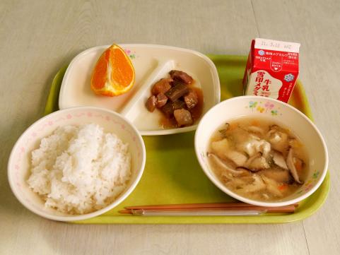 2021年4月28日の給食の写真